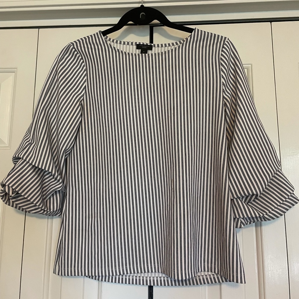 Blouse-Black and White striped